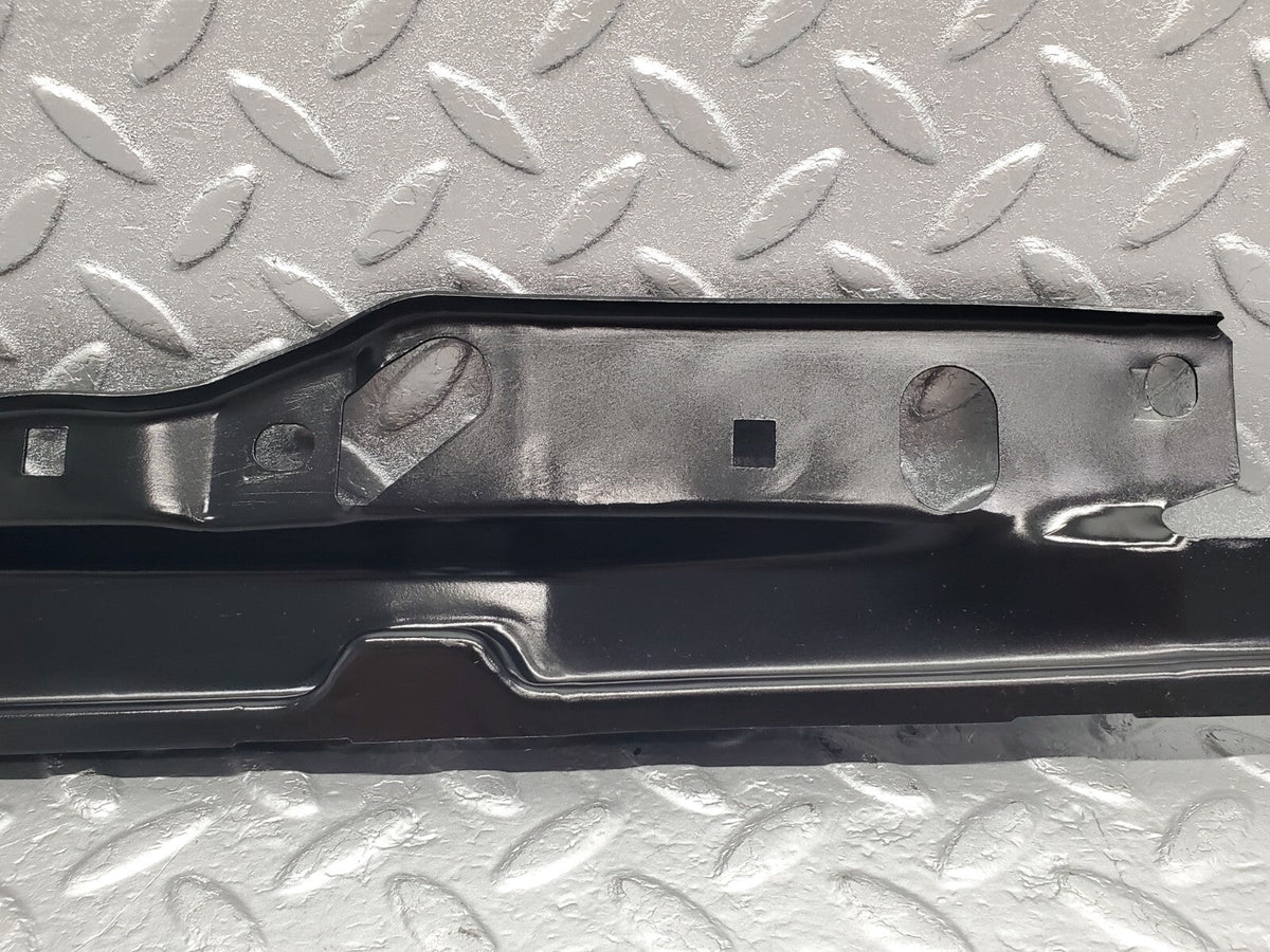 48990 Mercedes-Benz A124 320E Cabriolet Rear Left Window Upper Support Bracket