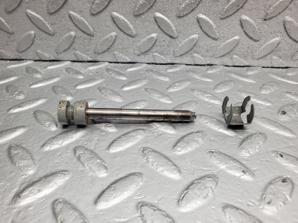 49326 Mercedes-Benz A124 320E Cabriolet Trunk Hinge Pin