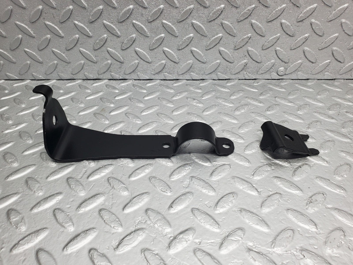 49363 Mercedes-Benz A124 320E Cabriolet Anti Roll Bar Holder Bracket Front Right