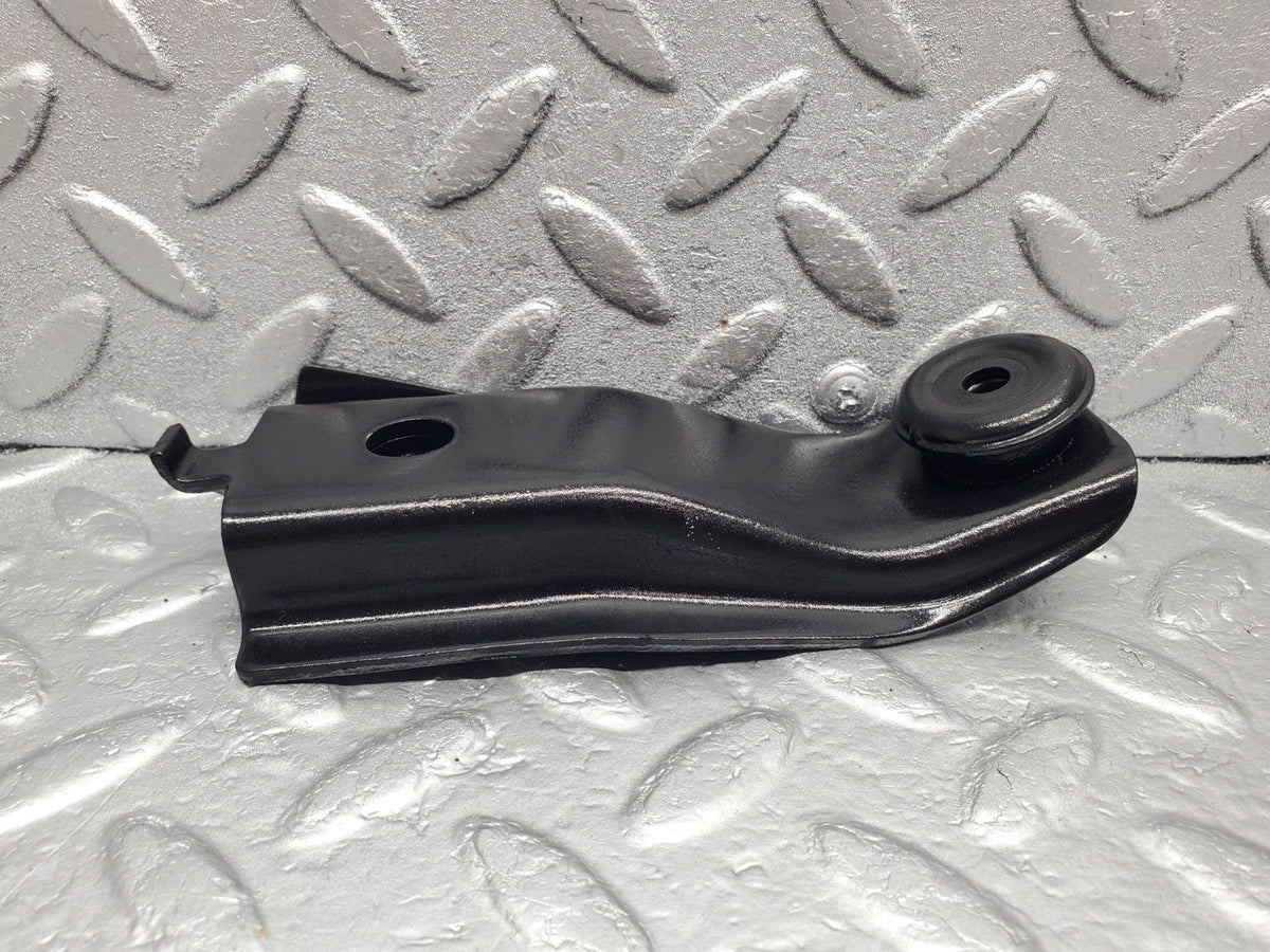 49927 Mercedes-Benz R107 380SL Engine Suspension Holder Right Side