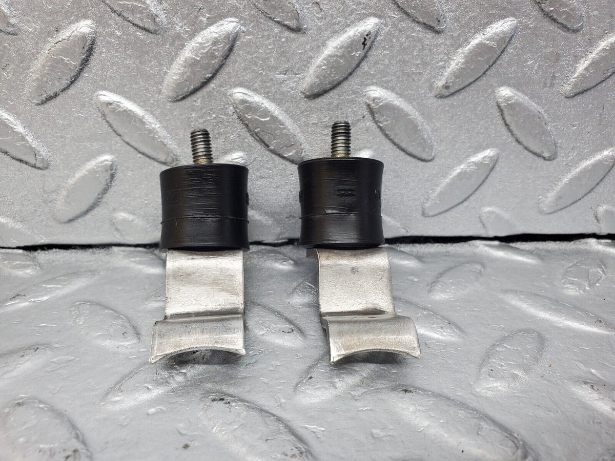 45980 Mercedes-Benz W126 420SE Air Filter Box Housing Holder 2X
