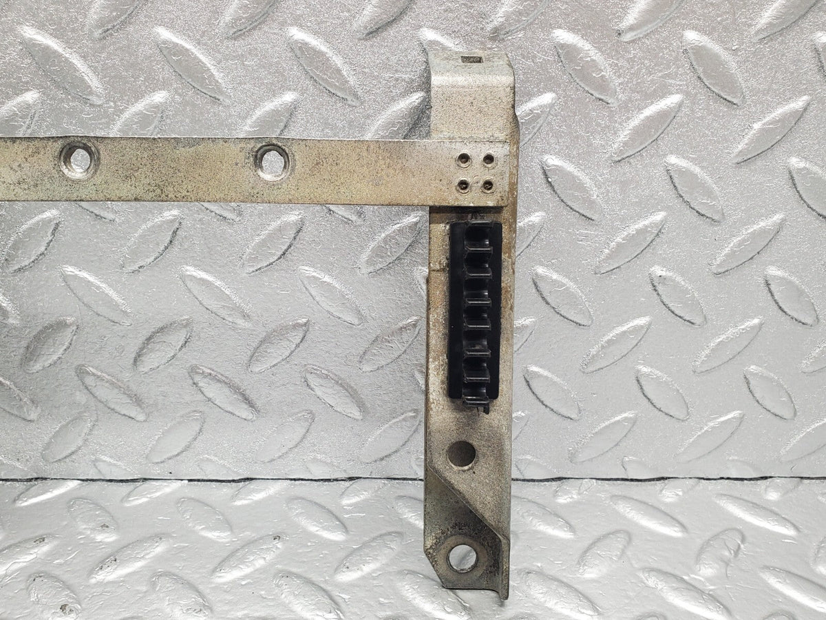 48576 Mercedes-Benz W108 Ignition Cable Bracket