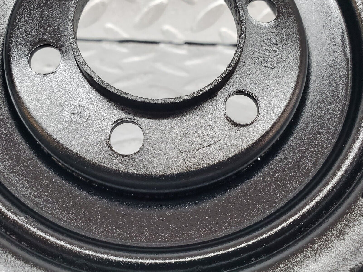 44478 Mercedes-Benz W123 280E Crankshaft Pulley A1100320904
