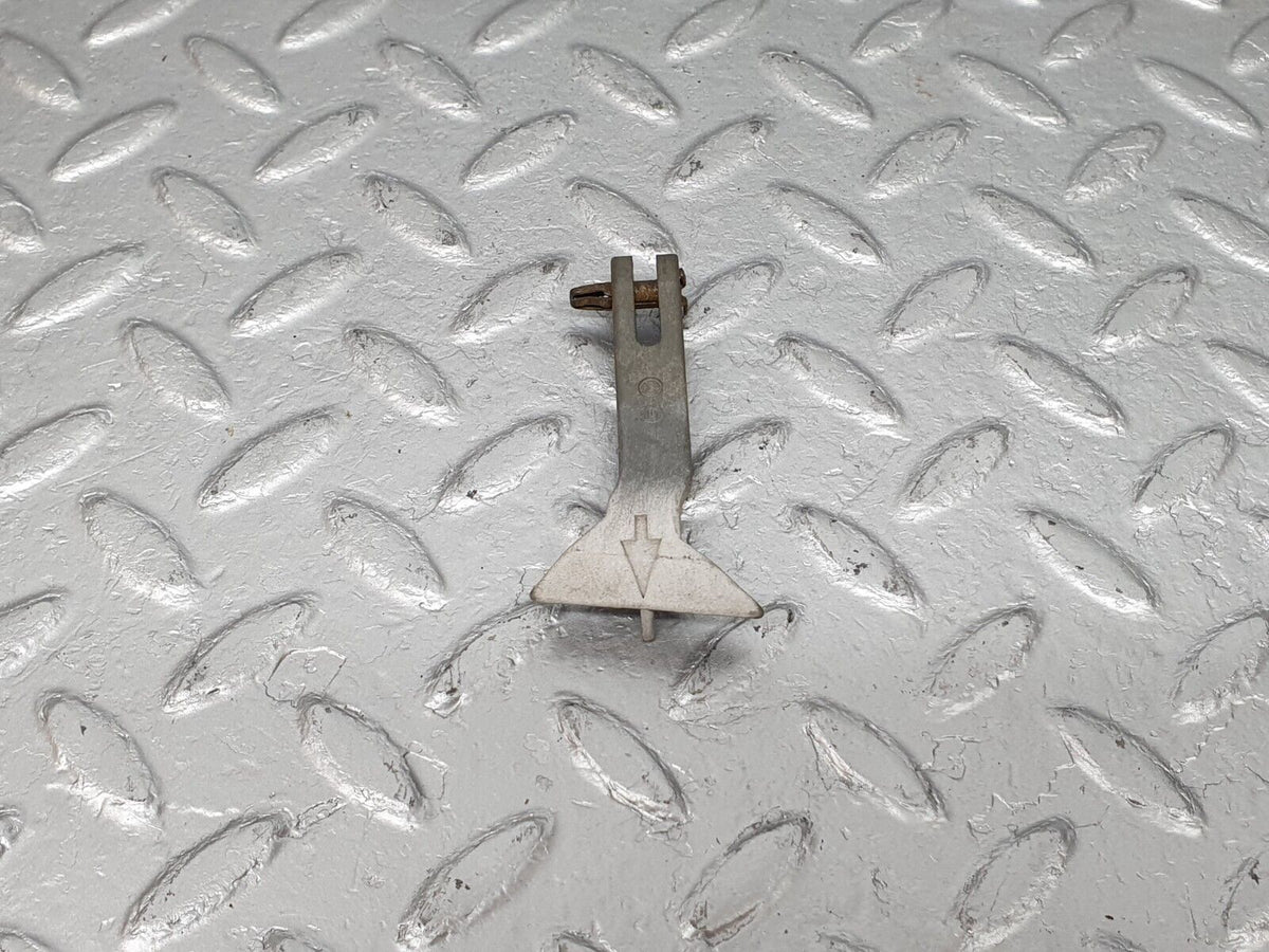 41030 Mercedes-Benz W126 300SE Bonnet Release Pull Handle