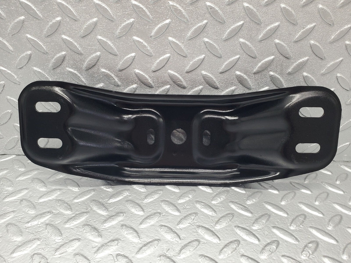 48973 Mercedes-Benz A124 320E Cabriolet Gearbox Mount Bracket