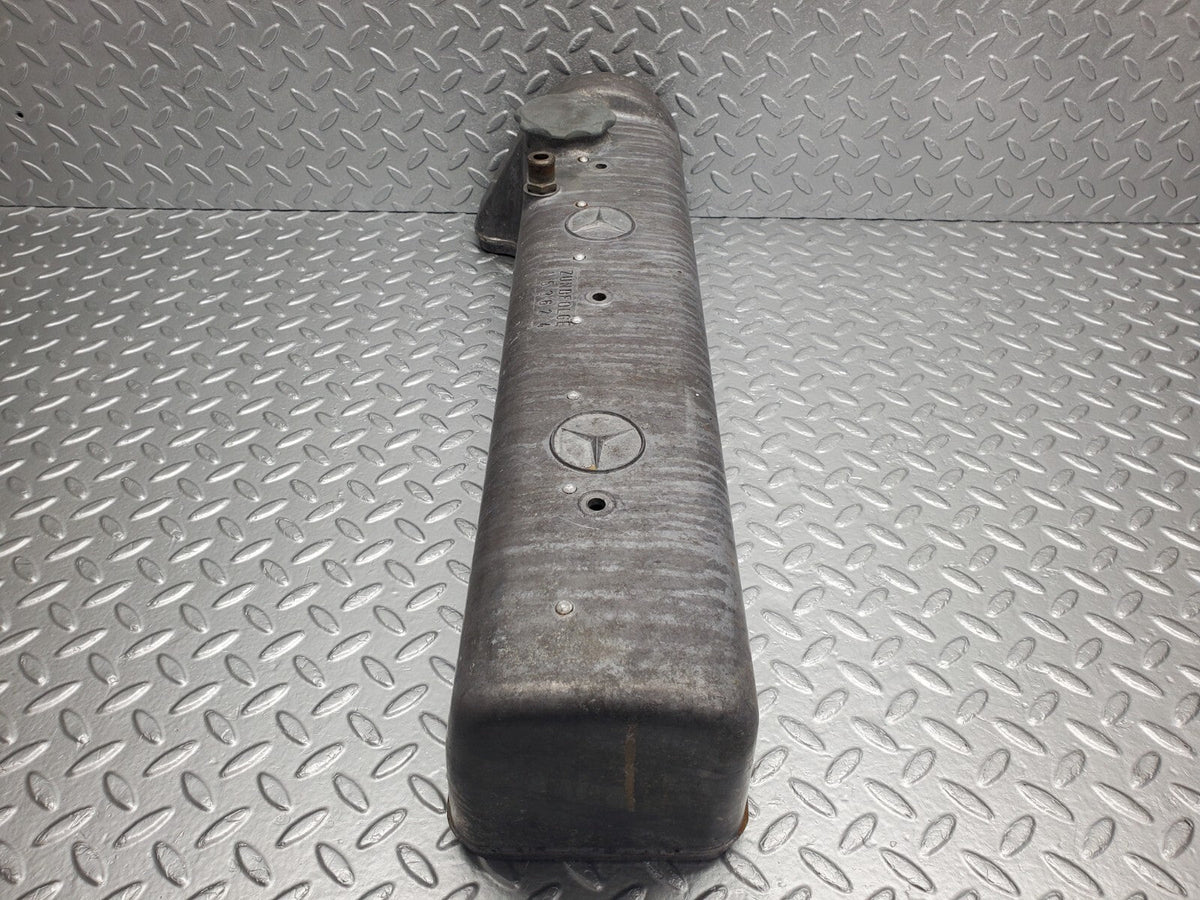 48814 Mercedes-Benz W108 Cylinder Head Valve Cover A1800161305