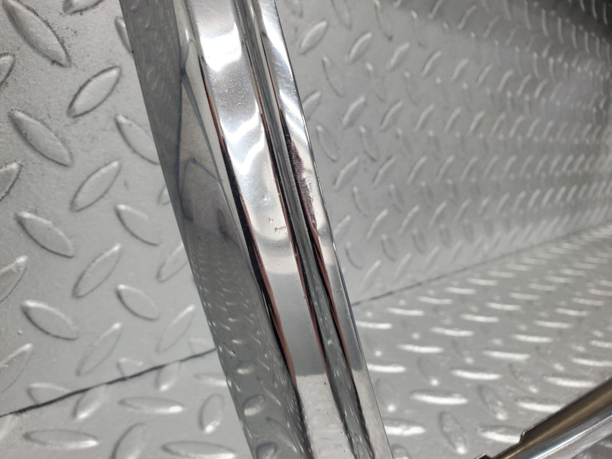 48754 Mercedes-Benz W123 Bonnet Grill Chrome Frame