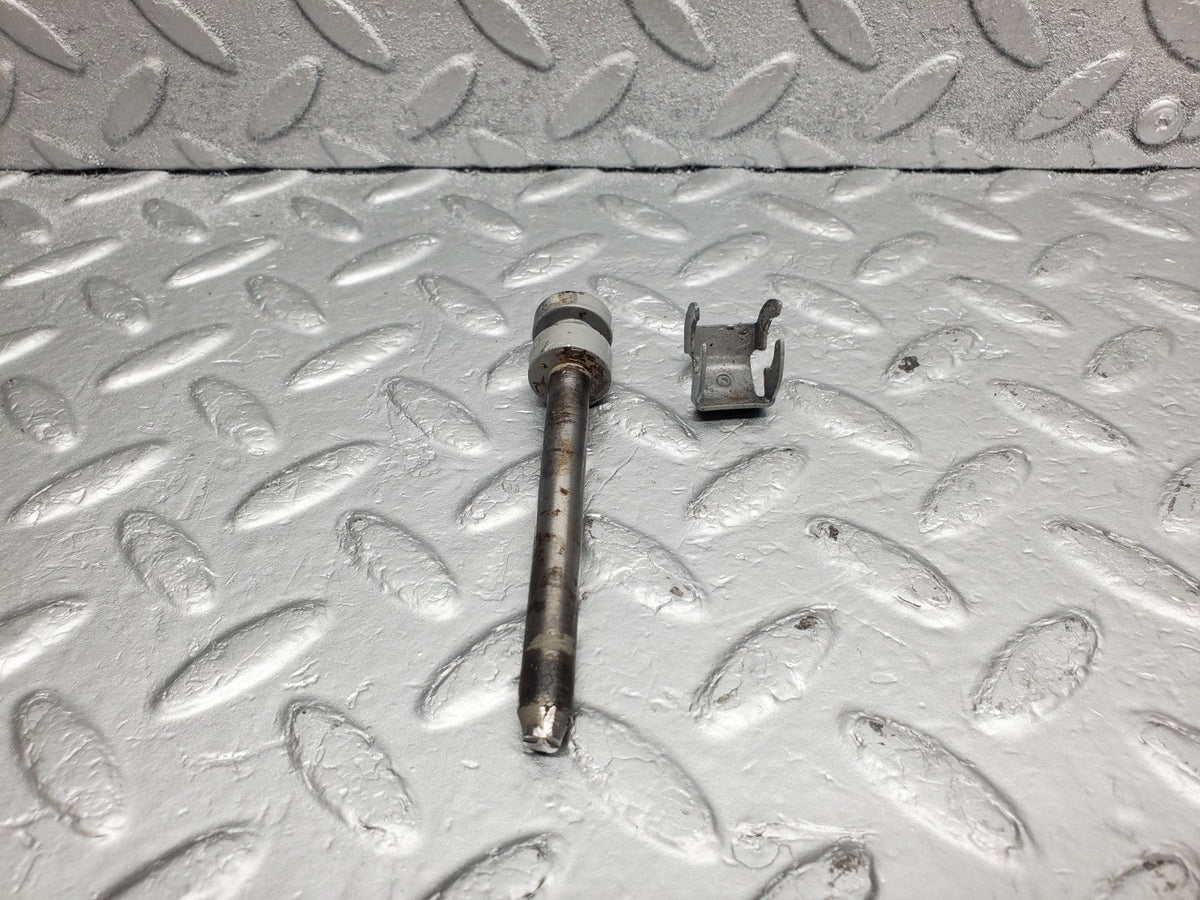 49326 Mercedes-Benz A124 320E Cabriolet Trunk Hinge Pin