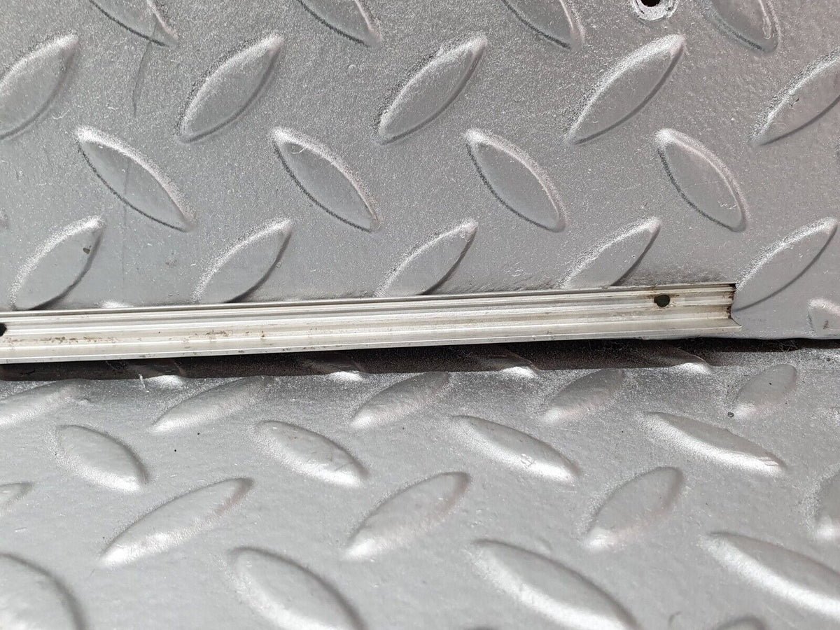 41715 Mercedes-Benz W124 200E Sunroof Chrome Trim