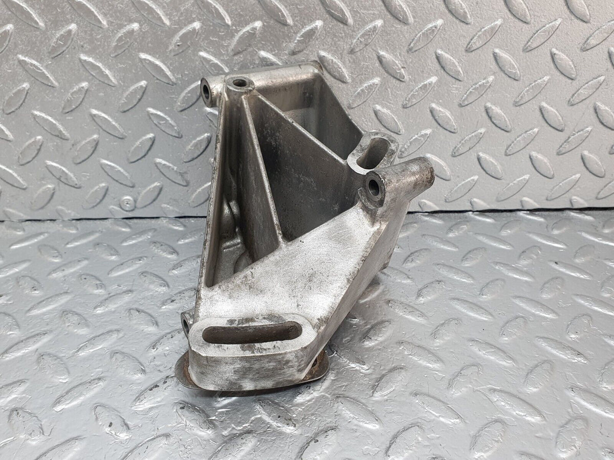 44016 Mercedes-Benz C123 230CE Coupe Power Steering Pump Bracket A1234660041