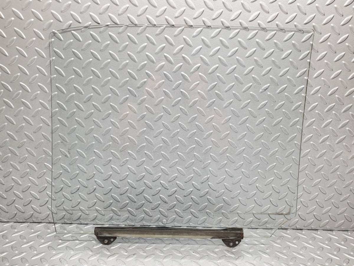 50663 Mercedes-Benz W108 280SE 3.5 Rear Left Door Window Glass