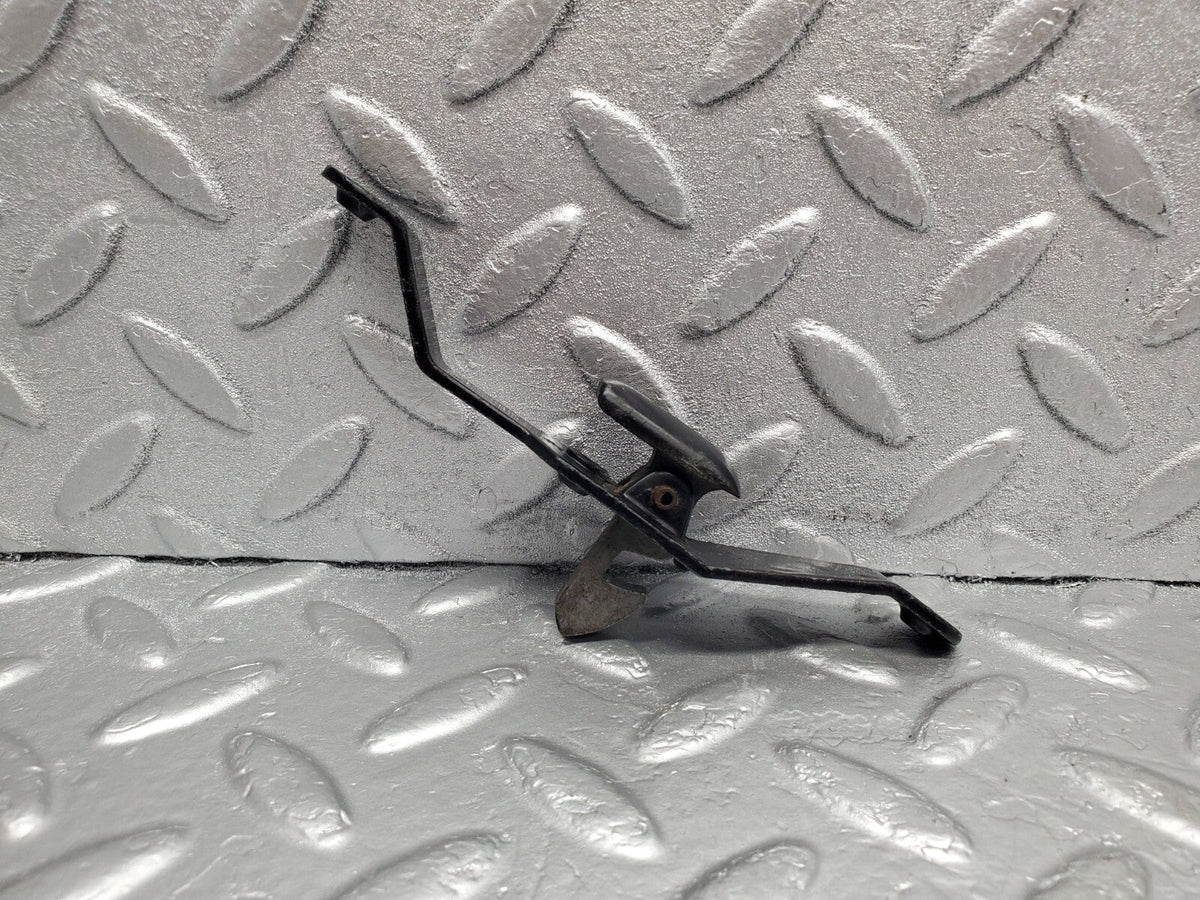 48648 Mercedes-Benz S123 Wagon Trunk Cargo Handle