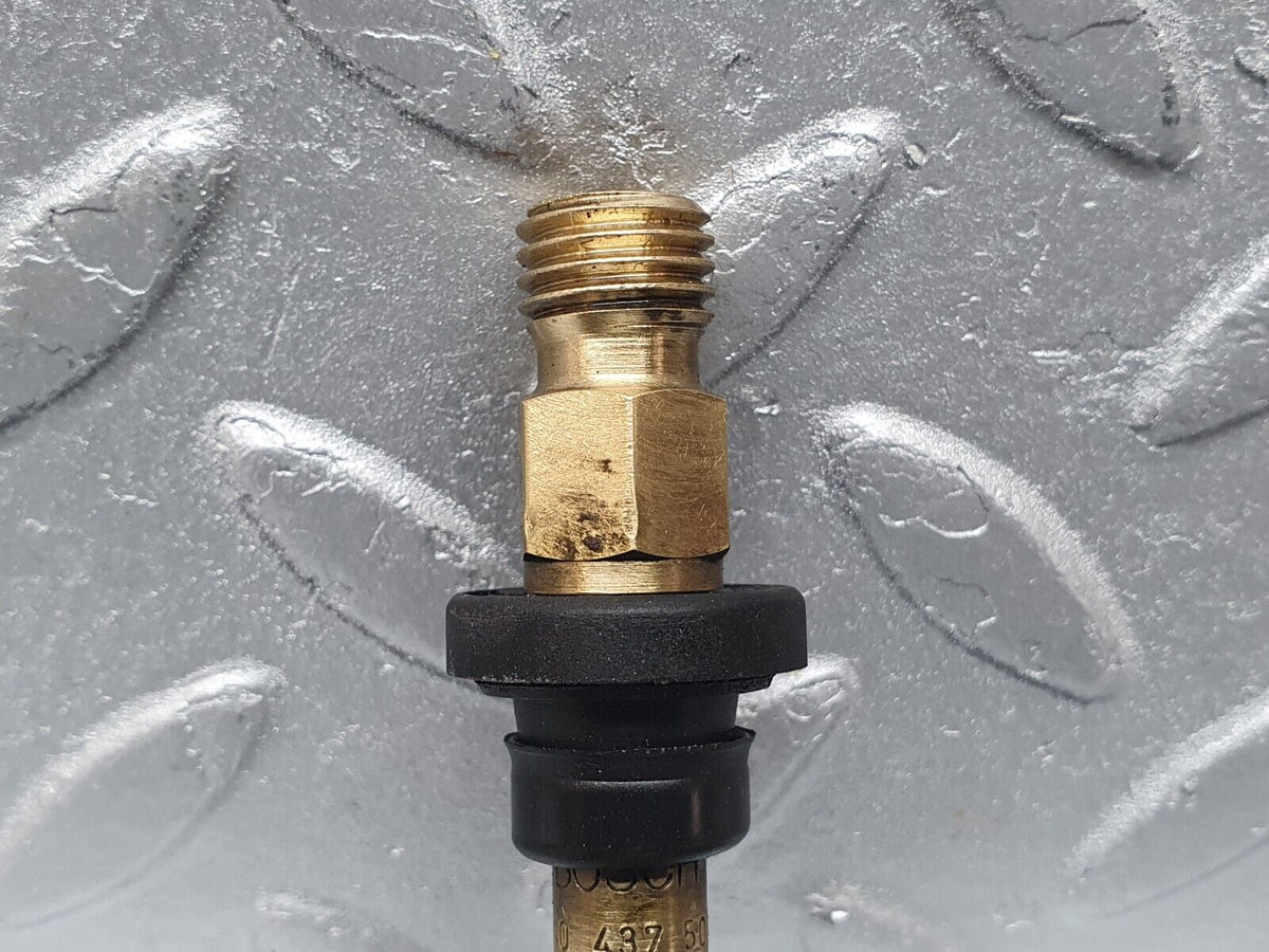 41036 Mercedes-Benz W126 300SE Fuel Injector Bosch A0000785623 0437502047