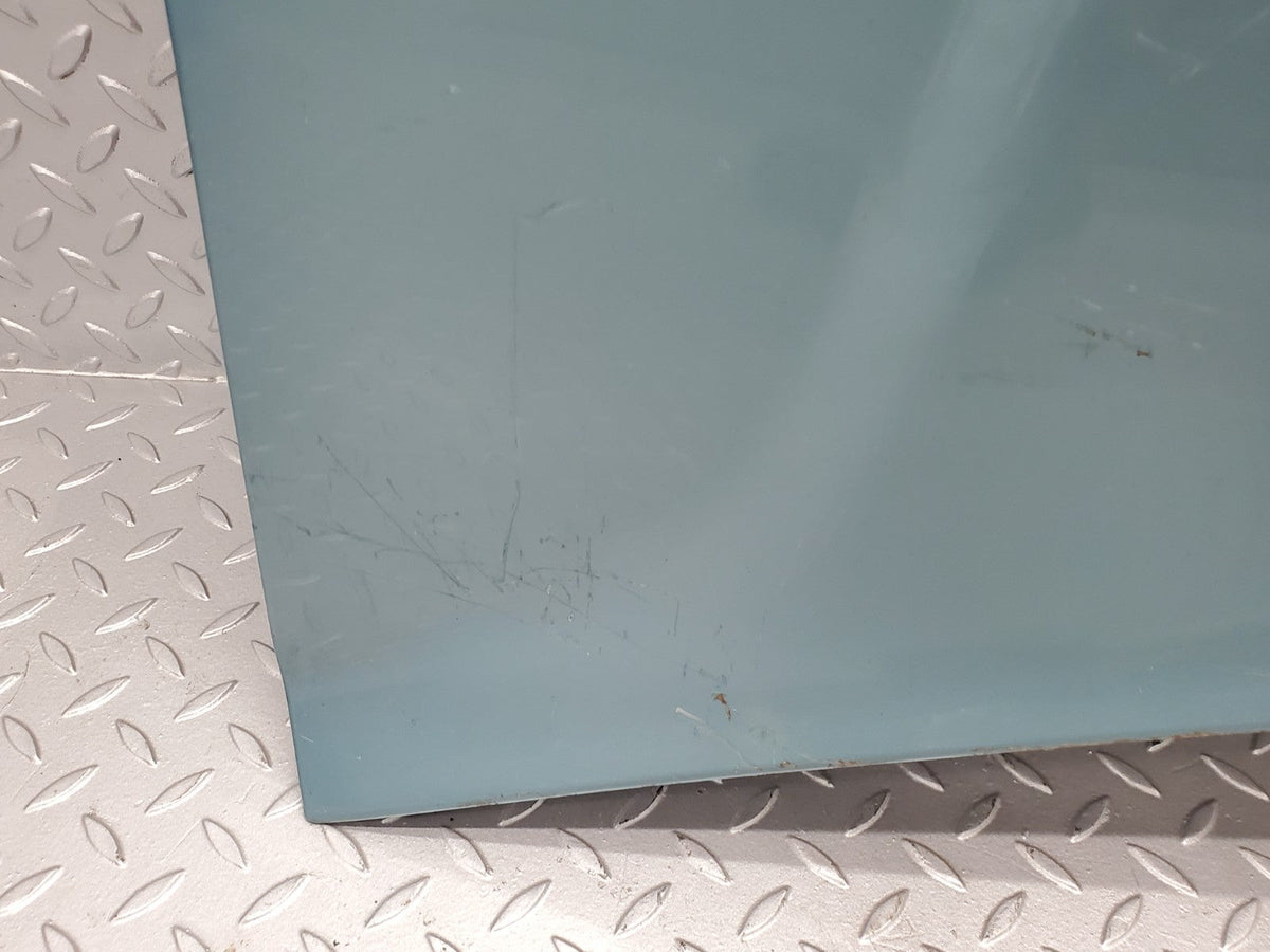 49489 Mercedes-Benz W201 Bonnet