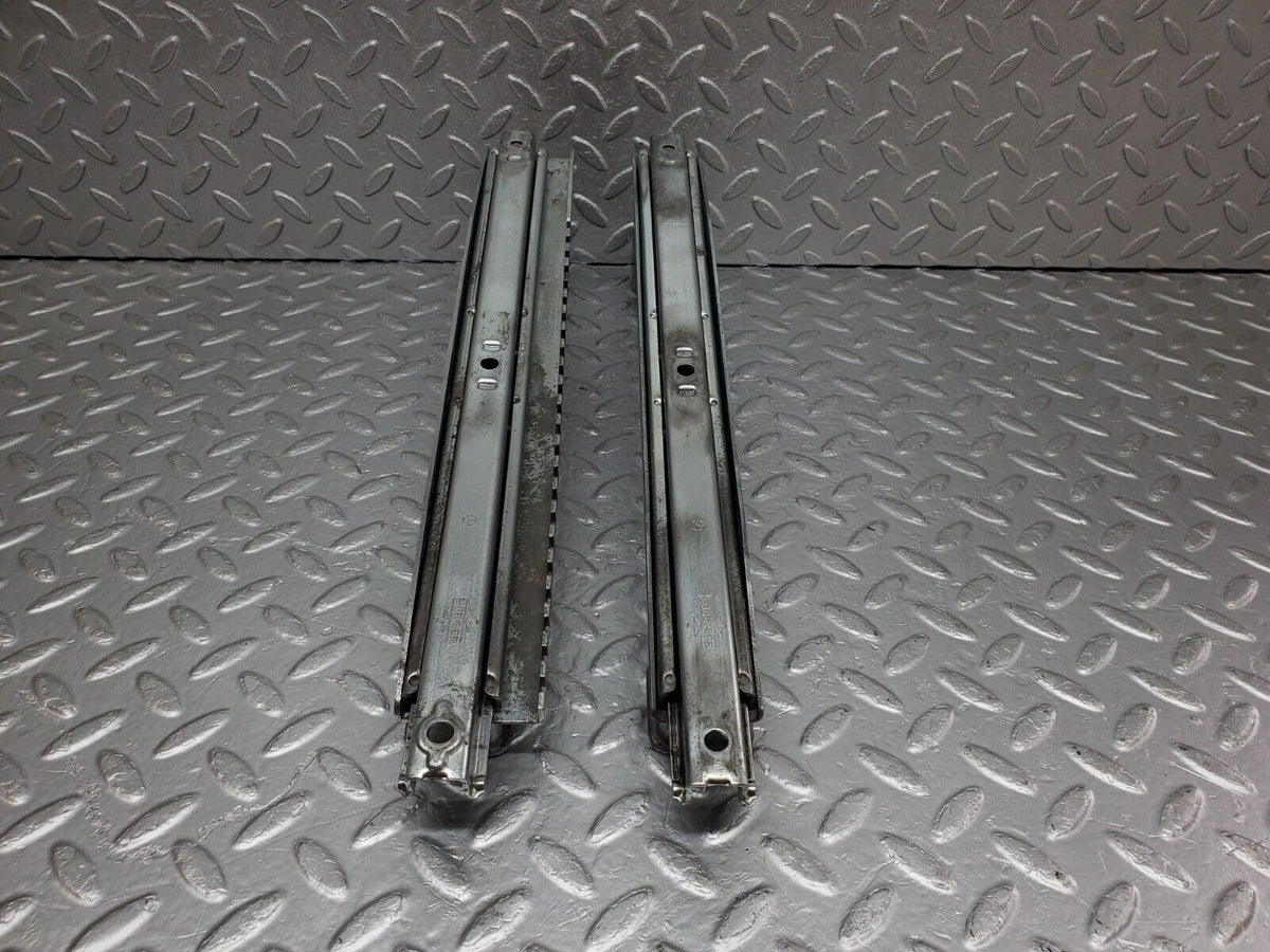 44531 Mercedes-Benz W123 280E Front Left Seat Rail Pair