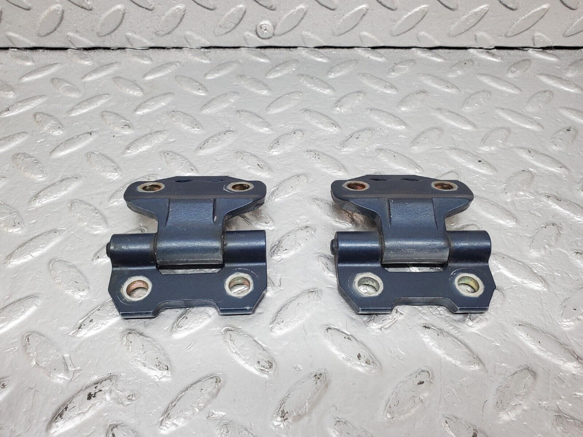 44750 Mercedes-Benz W124 220E Door Hinge Right Side
