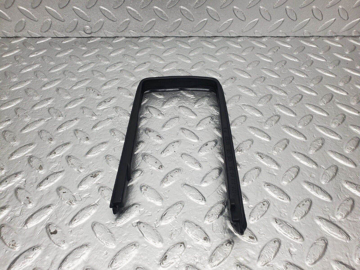 47328 Mercedes-Benz C126 500SEC Coupe Left Wing Mirror Rubber Seal A1268110535