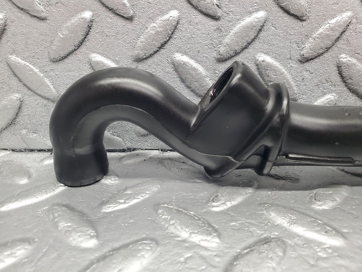 51012 Mercedes-Benz R107 380SL Air Intake Breather Hose Pipe A1160940782