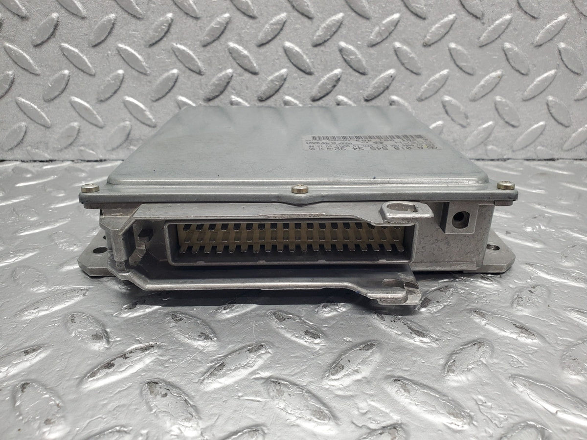 51252 Mercedes-Benz W202 Engine Control Unit ECU Bosch A0185453432 0281001463