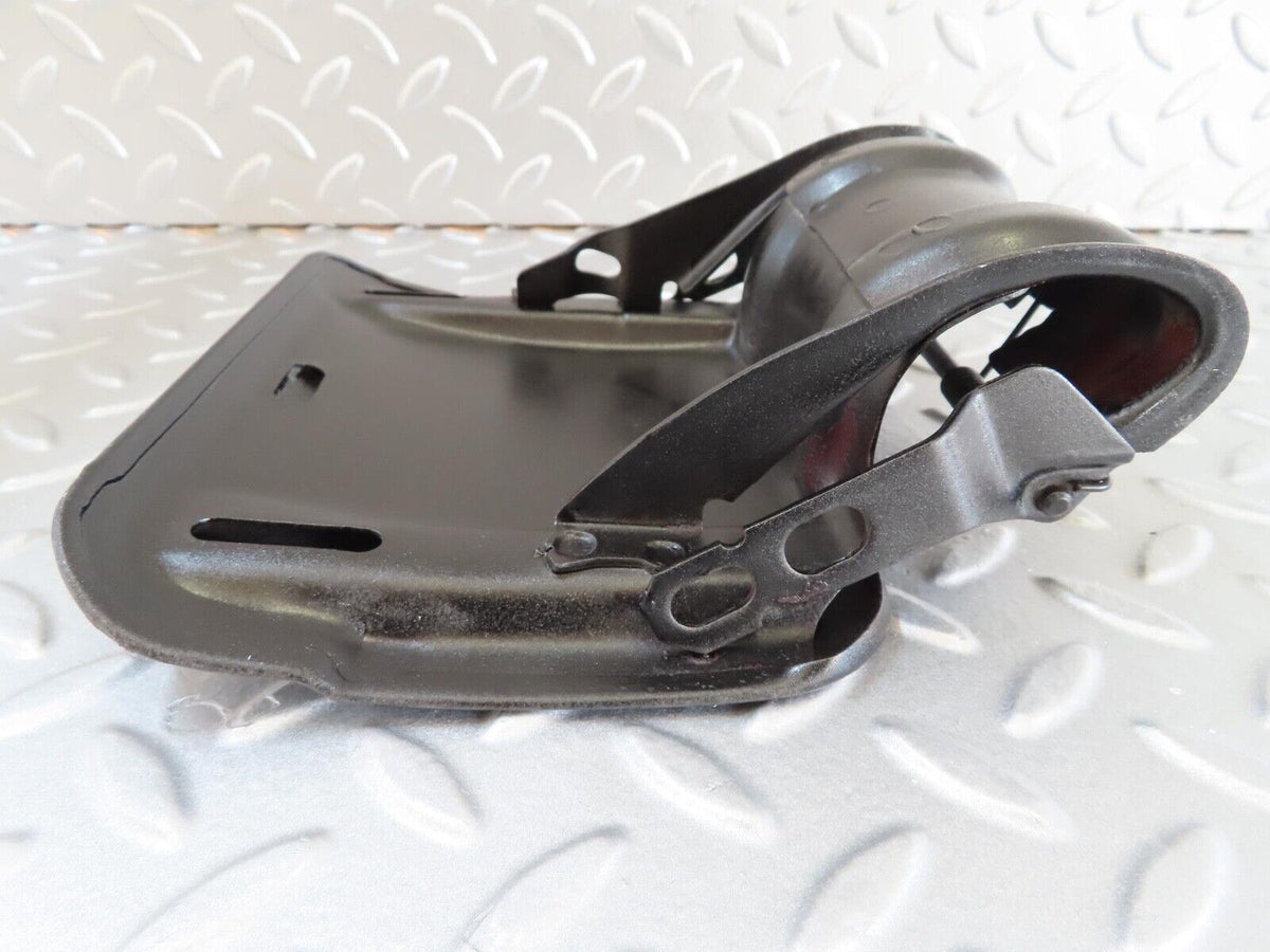 13924 Mercedes-Benz C107 450SLC Fuel Tank Flap Cap