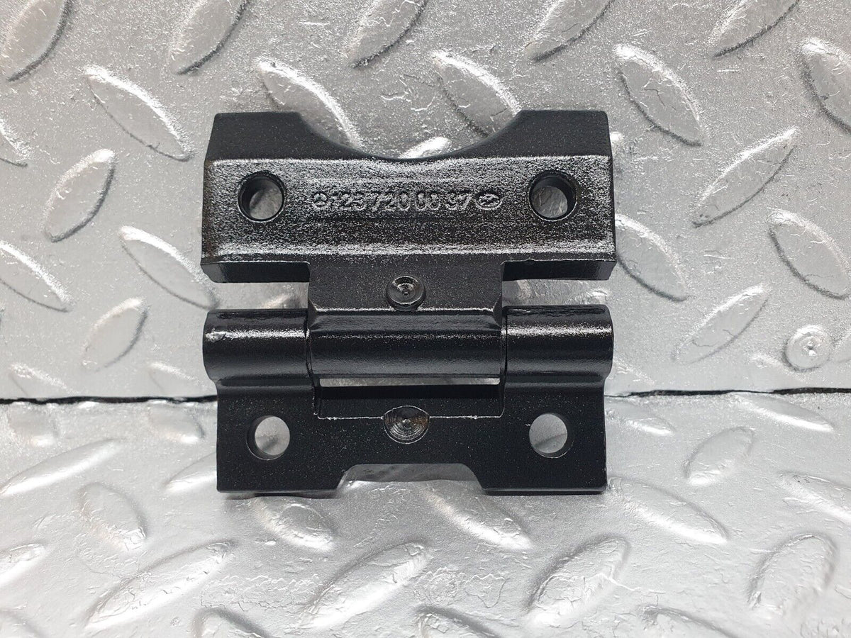 43562 Mercedes-Benz C126 380SEC Coupe Door Hinge Pair Left Side A1237200037
