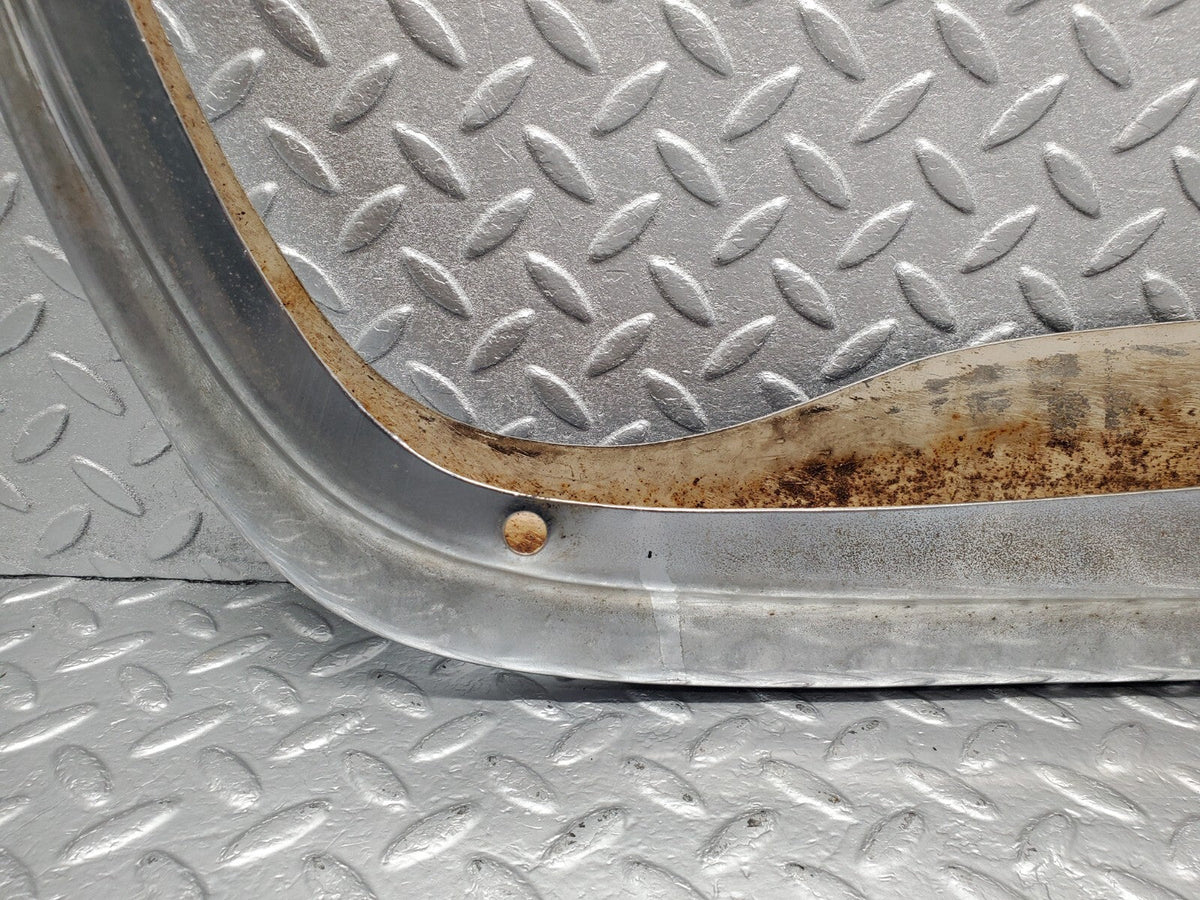 48580 Mercedes-Benz W108 Front Left Upper Bumper Chrome