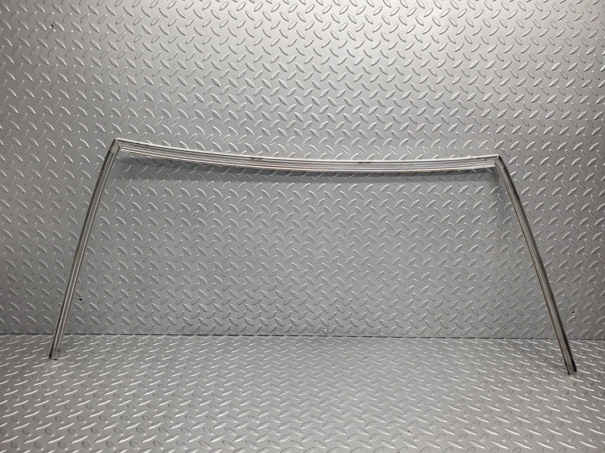50171 Mercedes-Benz R107 SL Hardtop Windscreen Chrome Frame