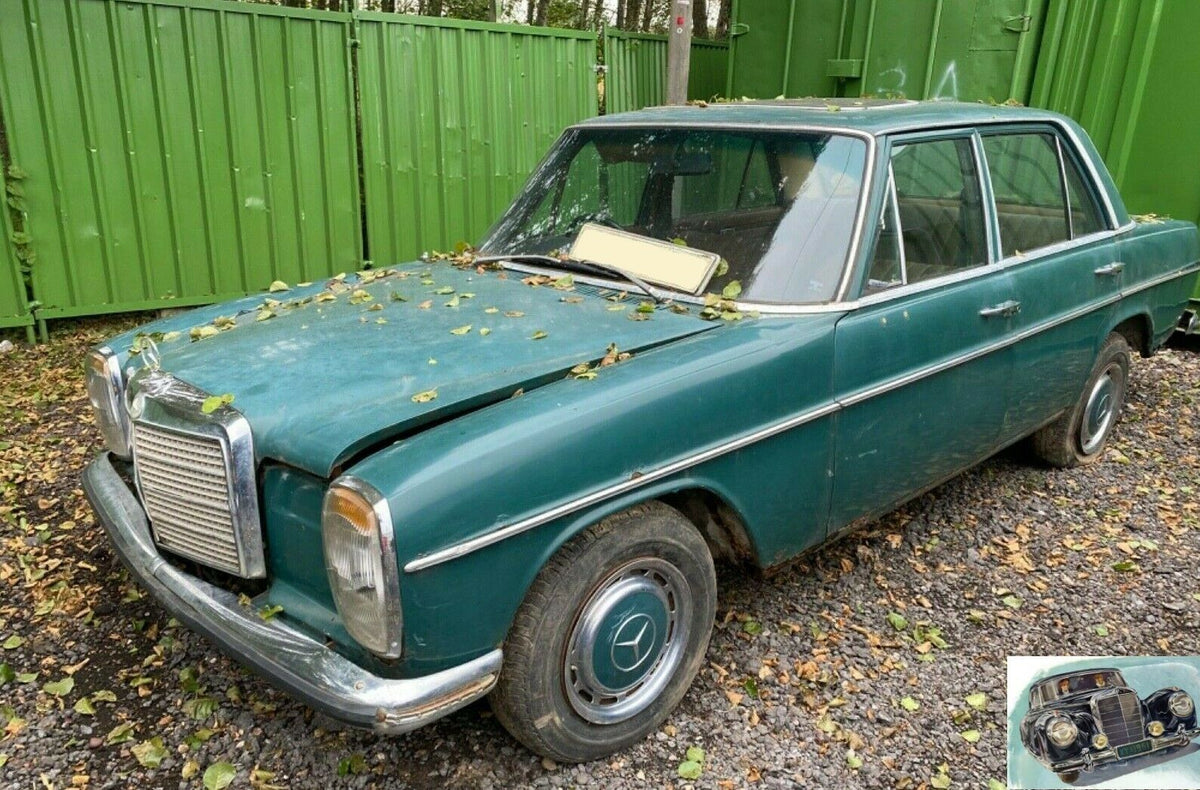 7925 Mercedes-Benz W115 220D Boot Lid Trunk Door