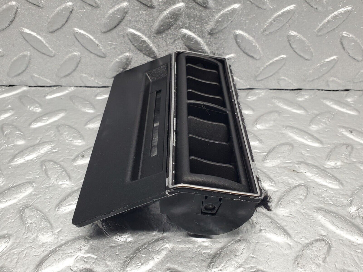 47489 Mercedes-Benz C126 500SEC Coupe Centre Console Air Vent A1268300013
