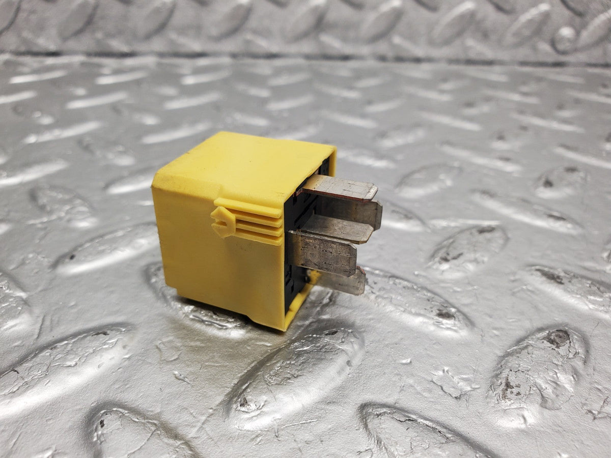 51343 Mercedes-Benz R230 R129 Coupe Multi Purpose Relay A0025421419