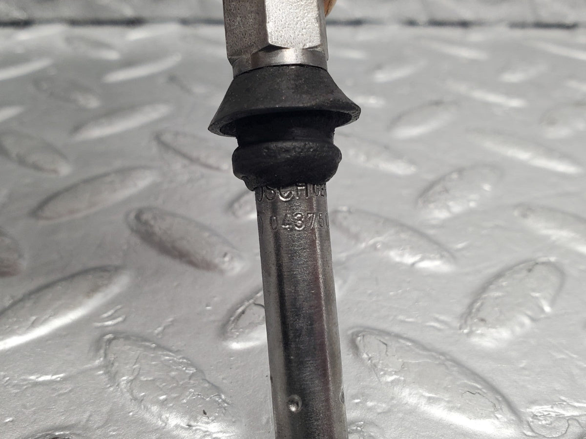 51047 Mercedes-Benz R107 380SL Fuel Injector Bosch 0437502010