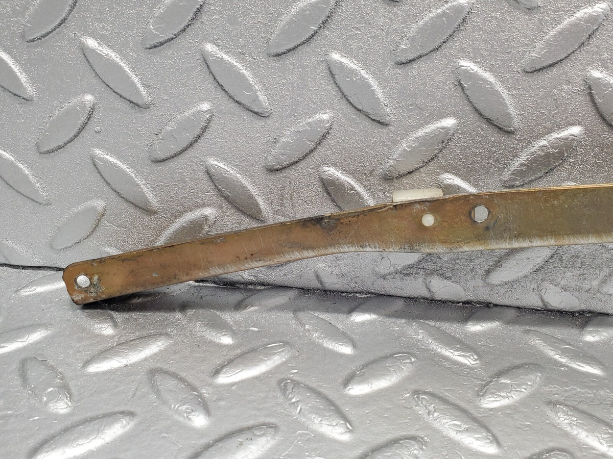 48331 Mercedes-Benz C126 Coupe Front Left Door Window Channel