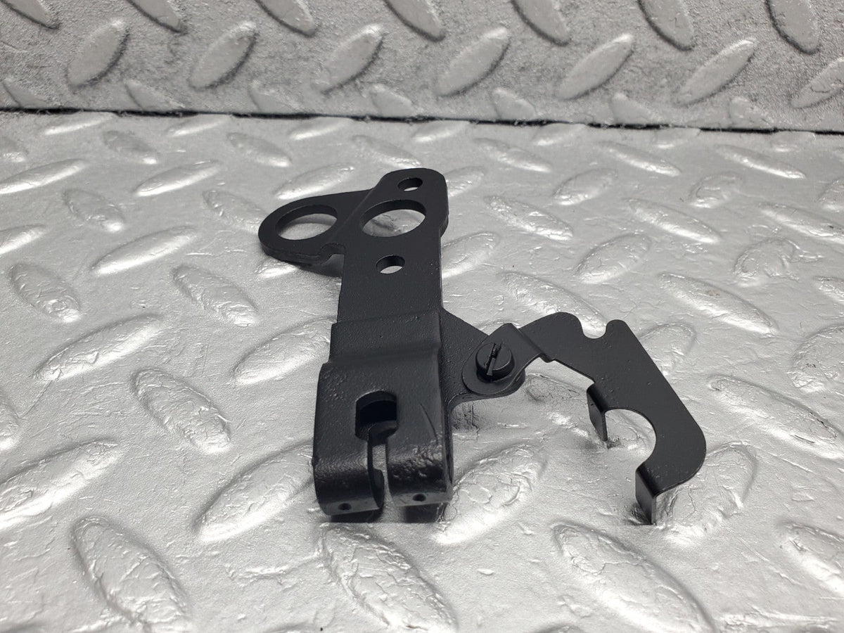 50432 Mercedes-Benz Automatic Gearbox Linkage Bracket 722.324