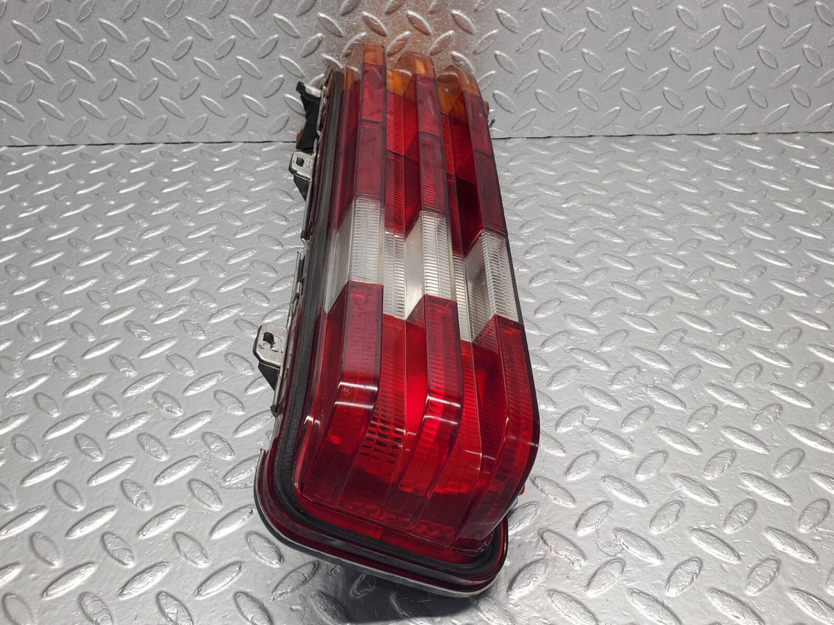 48689 Mercedes-Benz W123 Tail Light Left Side Hella 0053240R38