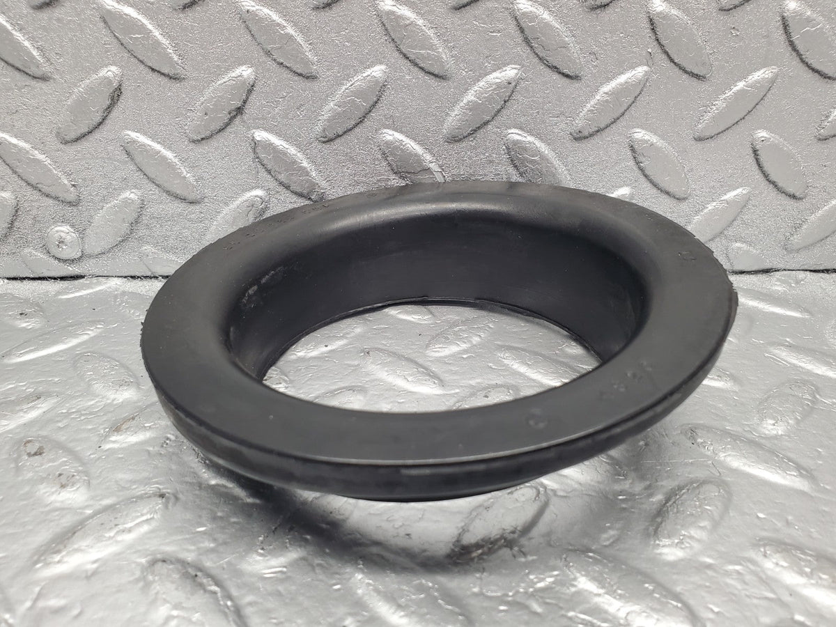 50944 Mercedes-Benz W108 280SE 3.5 Rubber Bushing 18mm A1083250385