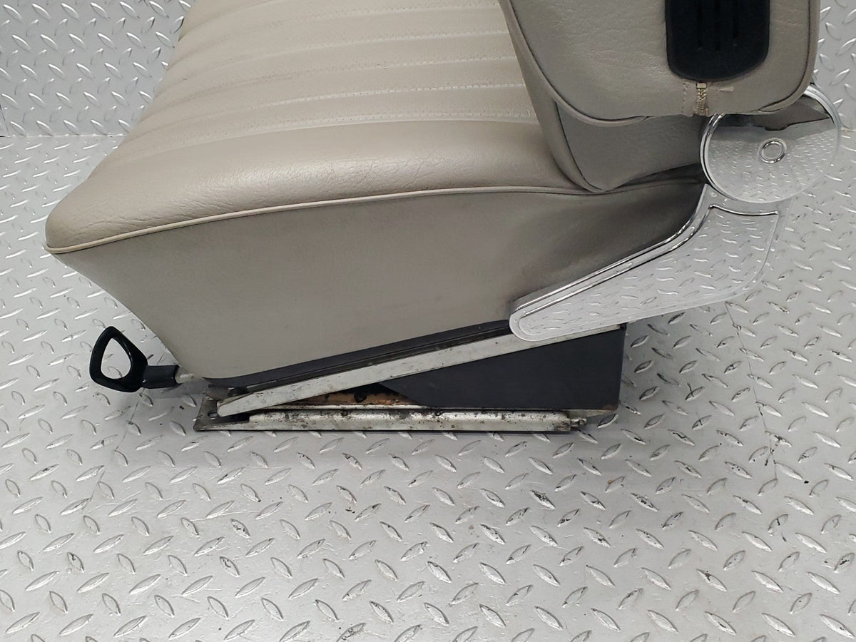 50802 Mercedes-Benz W108 280SE 3.5 Front Right Driver Seat