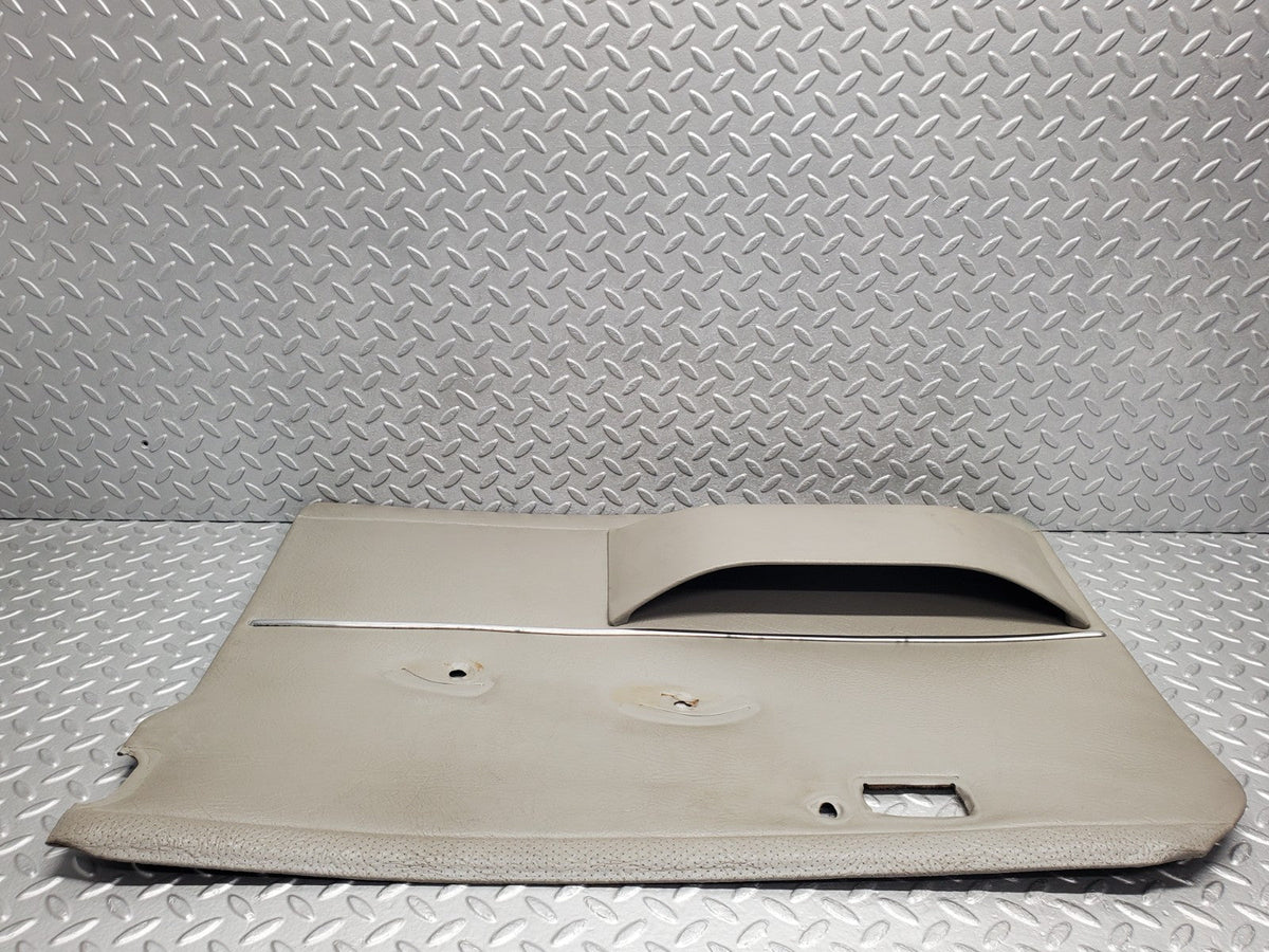 50523 Mercedes-Benz W108 280SE 3.5 Front Right Door Card Grey