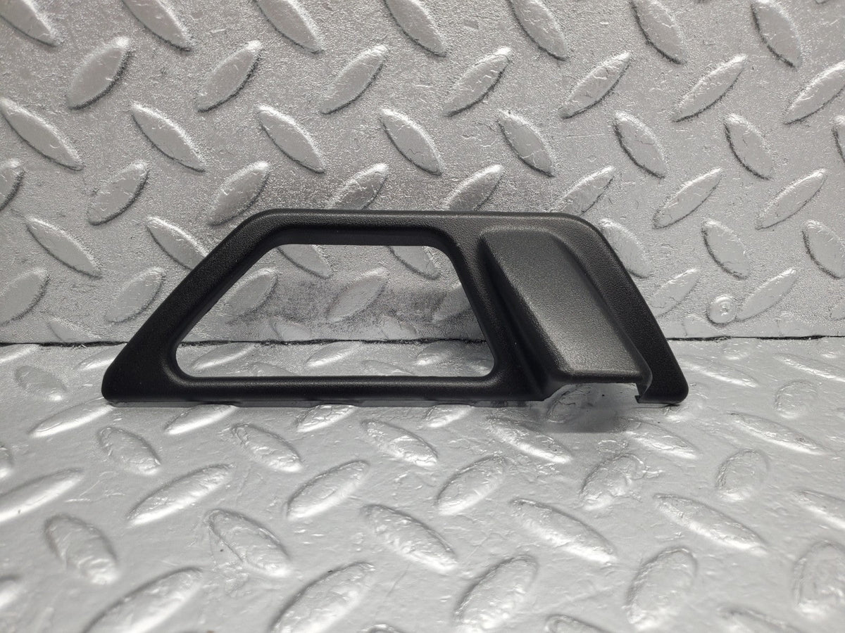 49188 Mercedes-Benz A124 320E Cabriolet Door Opener Frame Right