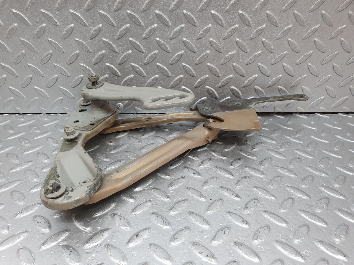 41437 Mercedes-Benz W124 200E Bonnet Hinge Right Side A1248800228 A1248871074