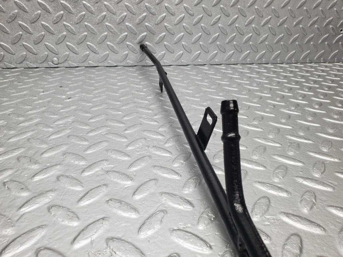 48963 Mercedes-Benz A124 320E Cabriolet Oil Cooling Pipe