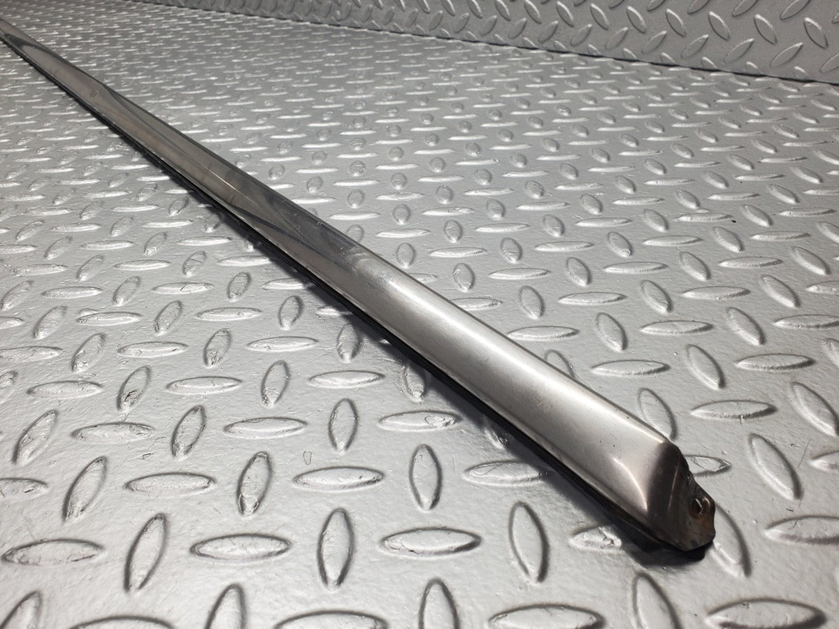 50942 Mercedes-Benz W108 280SE 3.5 Left Skirt Chrome Trim Strip