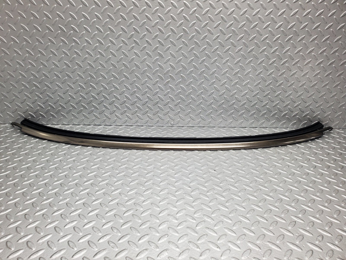 49405 Mercedes-Benz A124 320E Cabriolet Windscreen Top Moulding Trim
