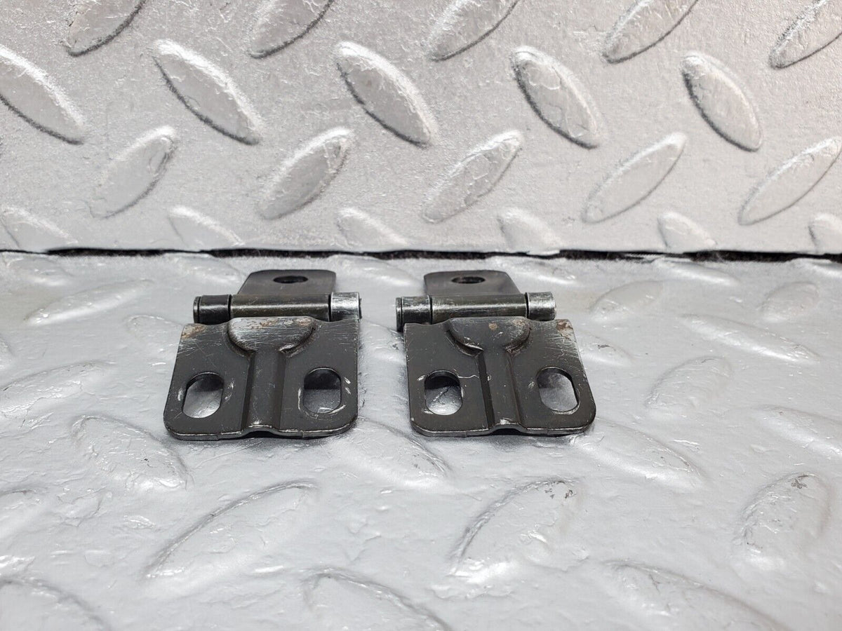 44814 Mercedes-Benz W124 220E Glove Box Door Hinge Pair