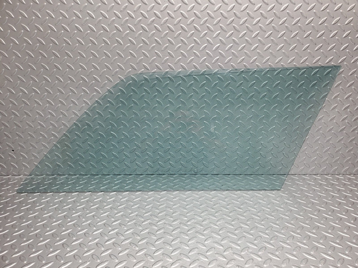 48725 Mercedes-Benz S123 Wagon Rear Right Window Glass