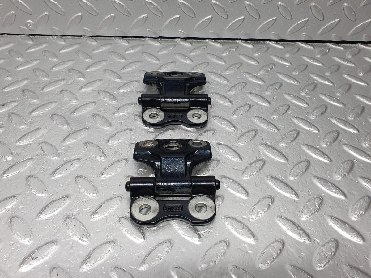 41868 Mercedes-Benz W202 C200 Front Door Hinge Right