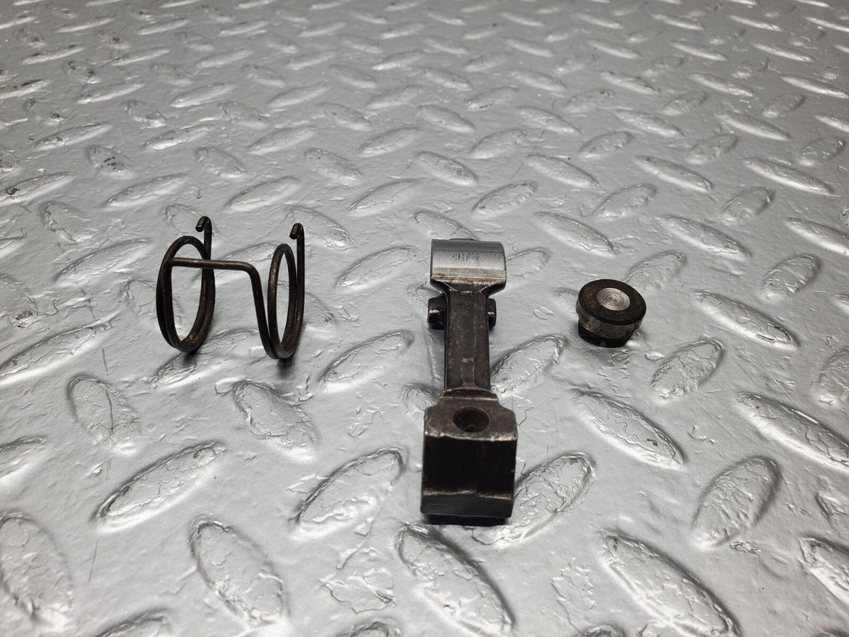 48867 Mercedes-Benz W108 Valve Rocker Arm With Retaining Spring & Tappet