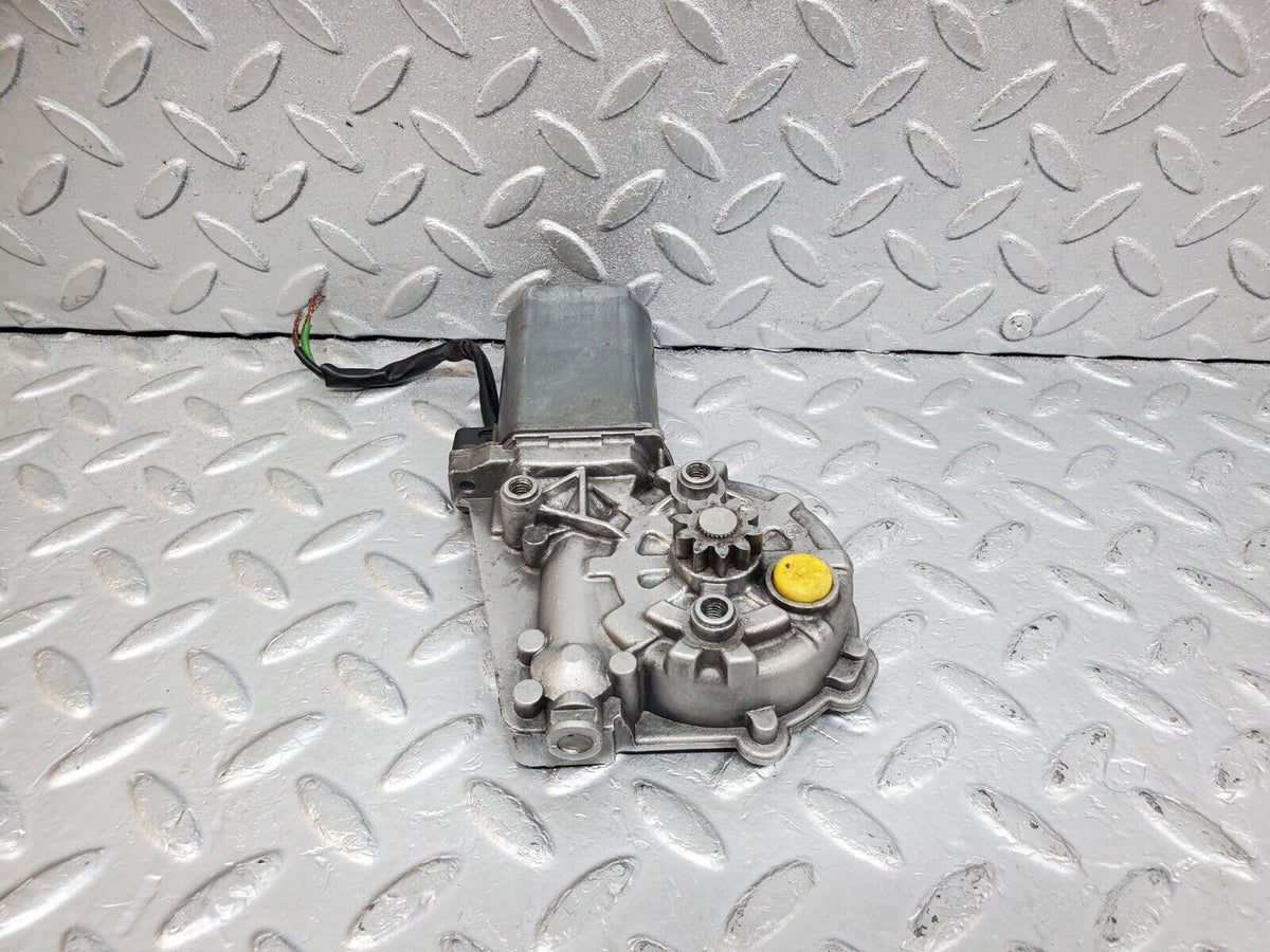 44795 Mercedes-Benz W124 220E Window Regulator Motor Front Right Bosch 0130821285