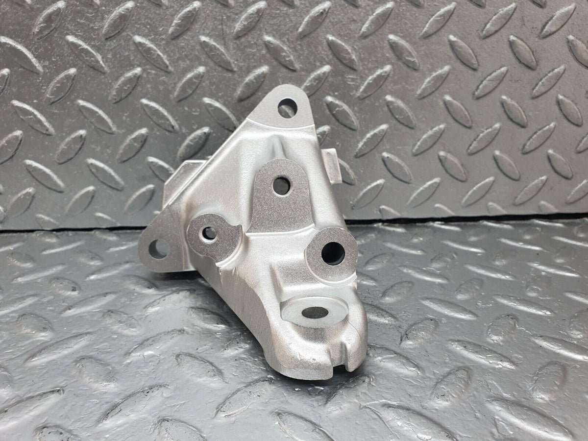 42710 Mercedes-Benz W201 190 2.0L Engine Mount Bracket Left Side A1022234104
