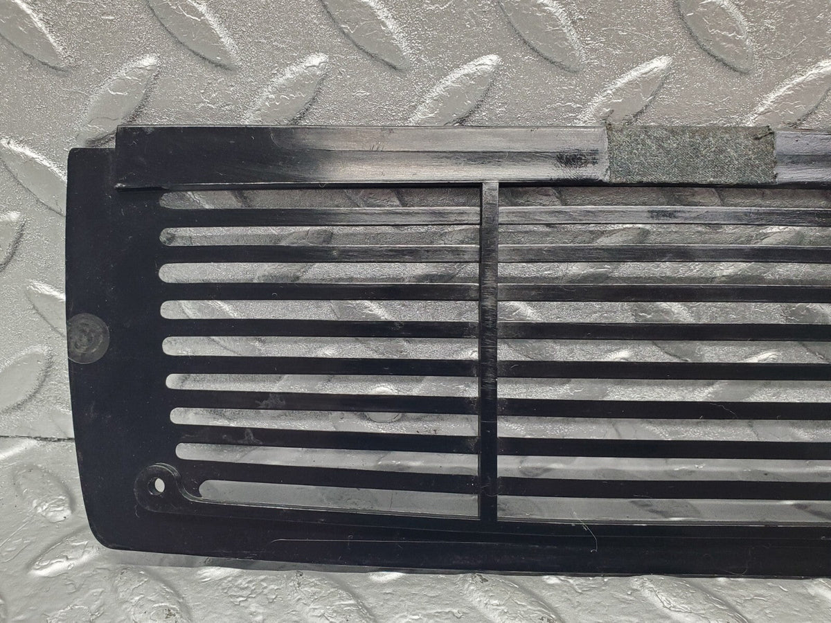 48410 Mercedes-Benz W108 Dashboard Centre Speaker Cover Grill