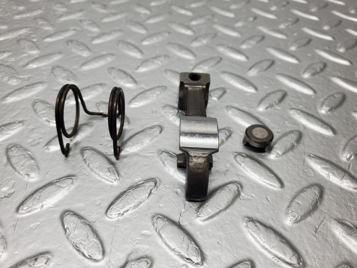 48861 Mercedes-Benz W108 Valve Rocker Arm With Retaining Spring & Tappet